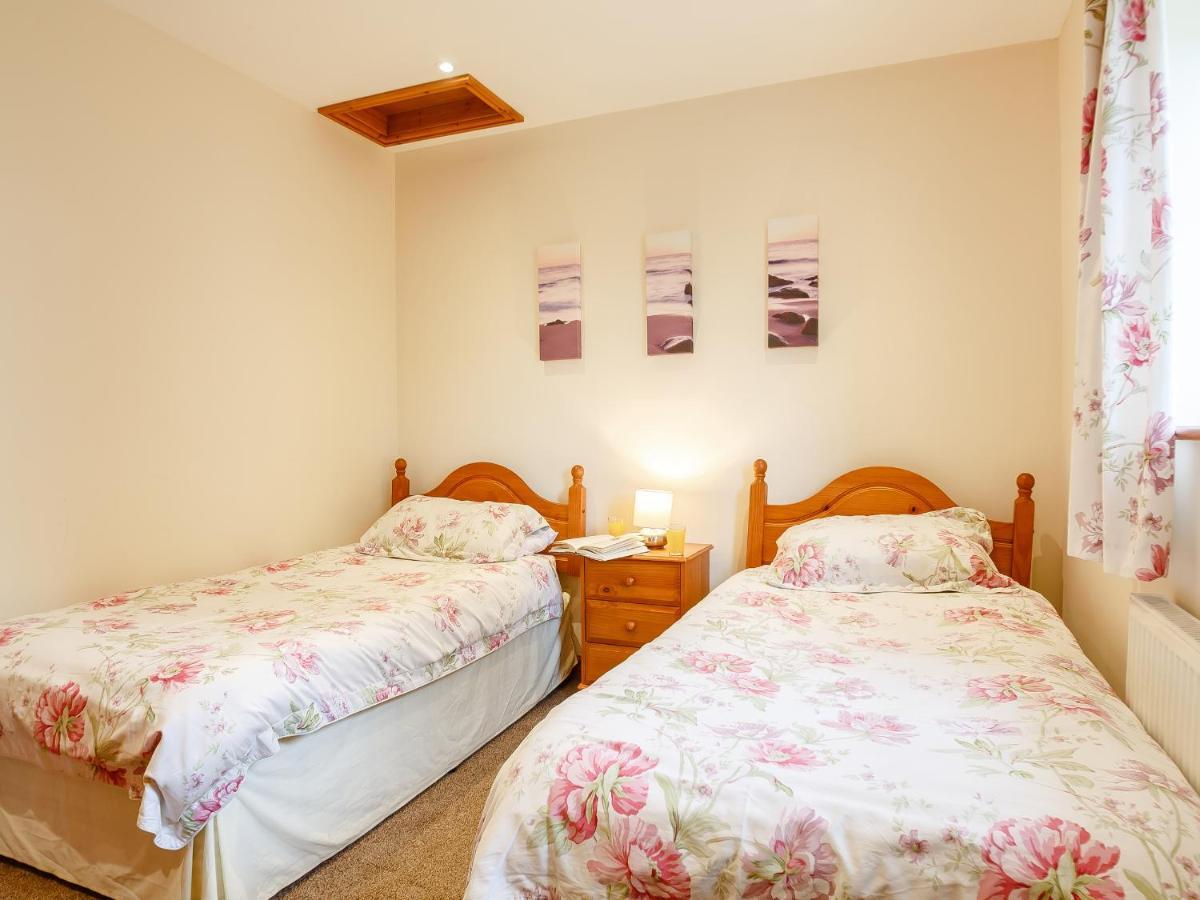 2 Black Horse Cottages Pentraeth ภายนอก รูปภาพ