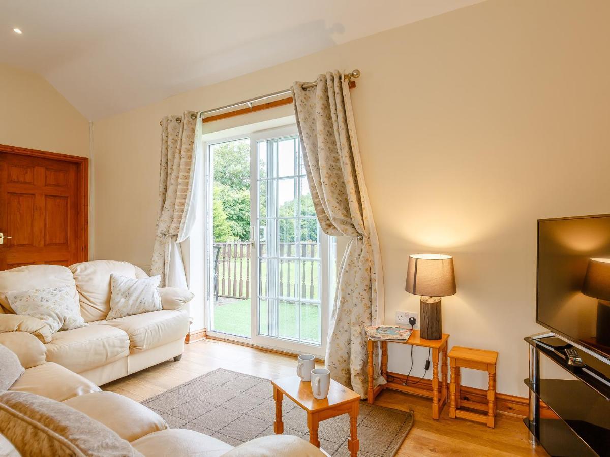 2 Black Horse Cottages Pentraeth ภายนอก รูปภาพ