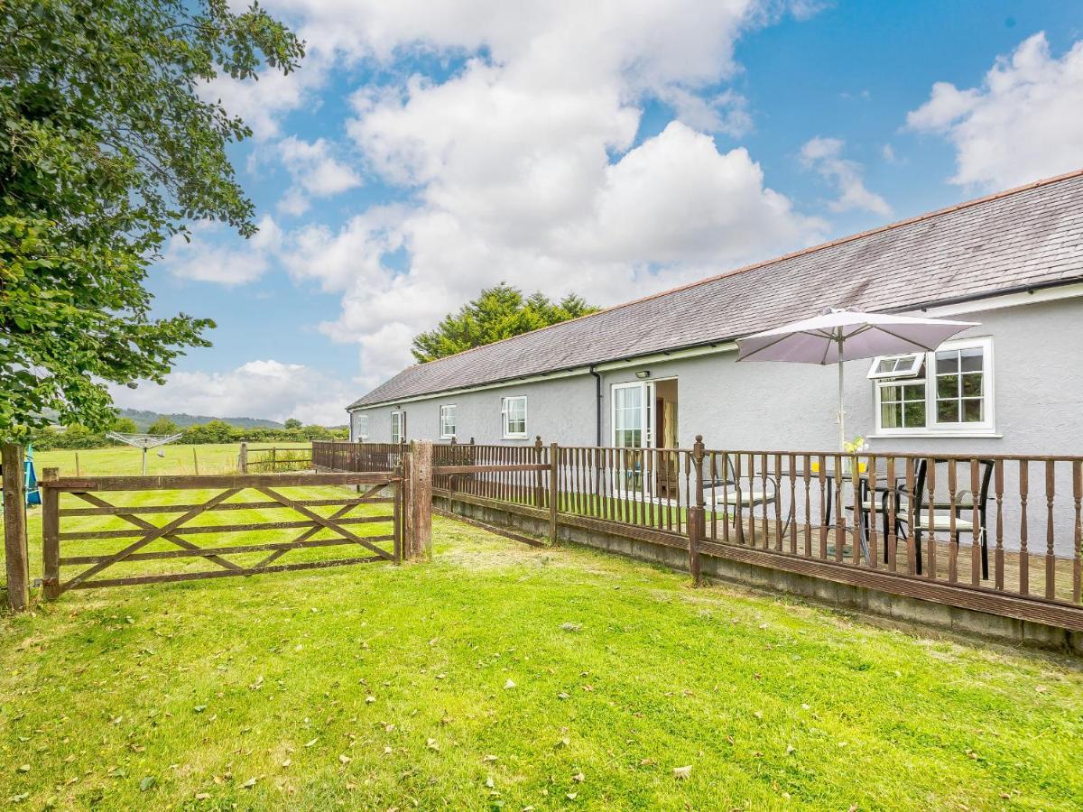 2 Black Horse Cottages Pentraeth ภายนอก รูปภาพ